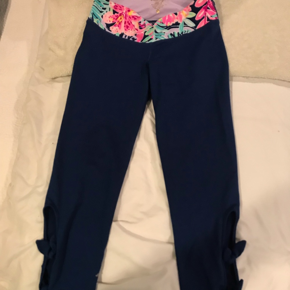 Lilly Pultizer legging size small. Worn once.